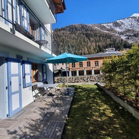 Garden Apartment Spa&Pool วัลลัวร์ซิน ภายนอก รูปภาพ